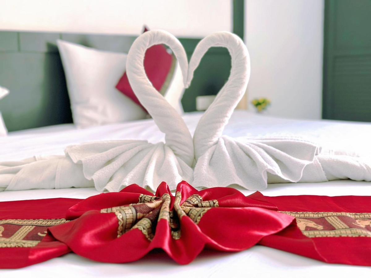 Hotel Baya Phuket Patong Eksteriør billede