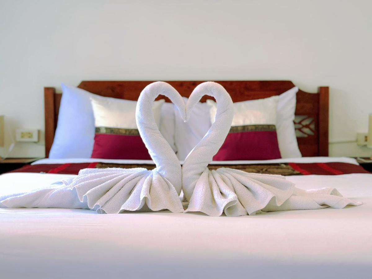 Hotel Baya Phuket Patong Eksteriør billede