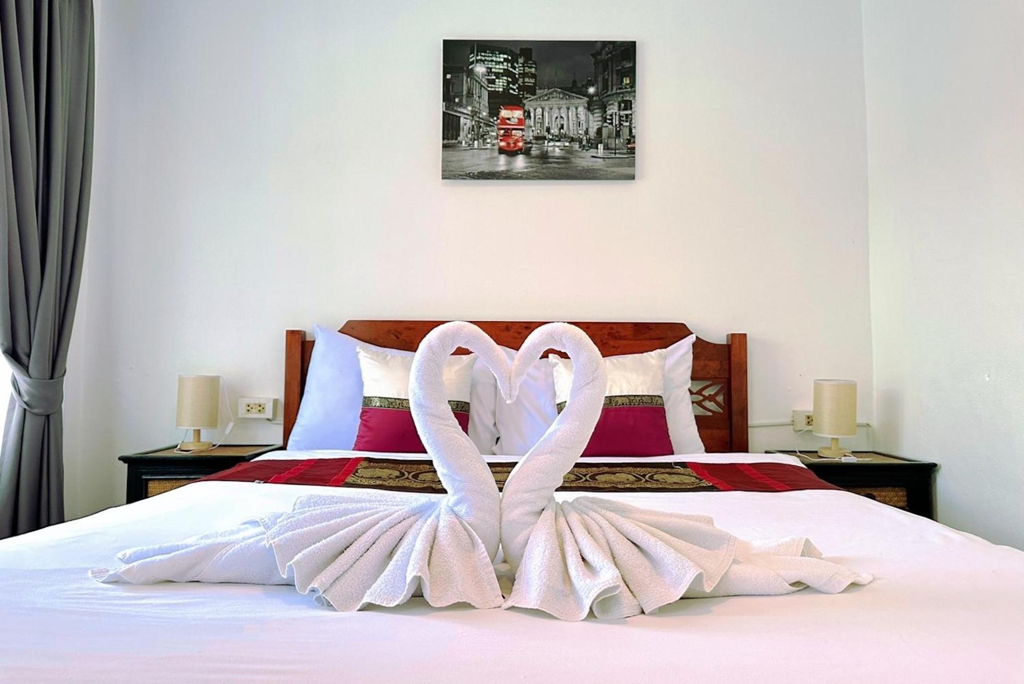 Hotel Baya Phuket Patong Værelse billede