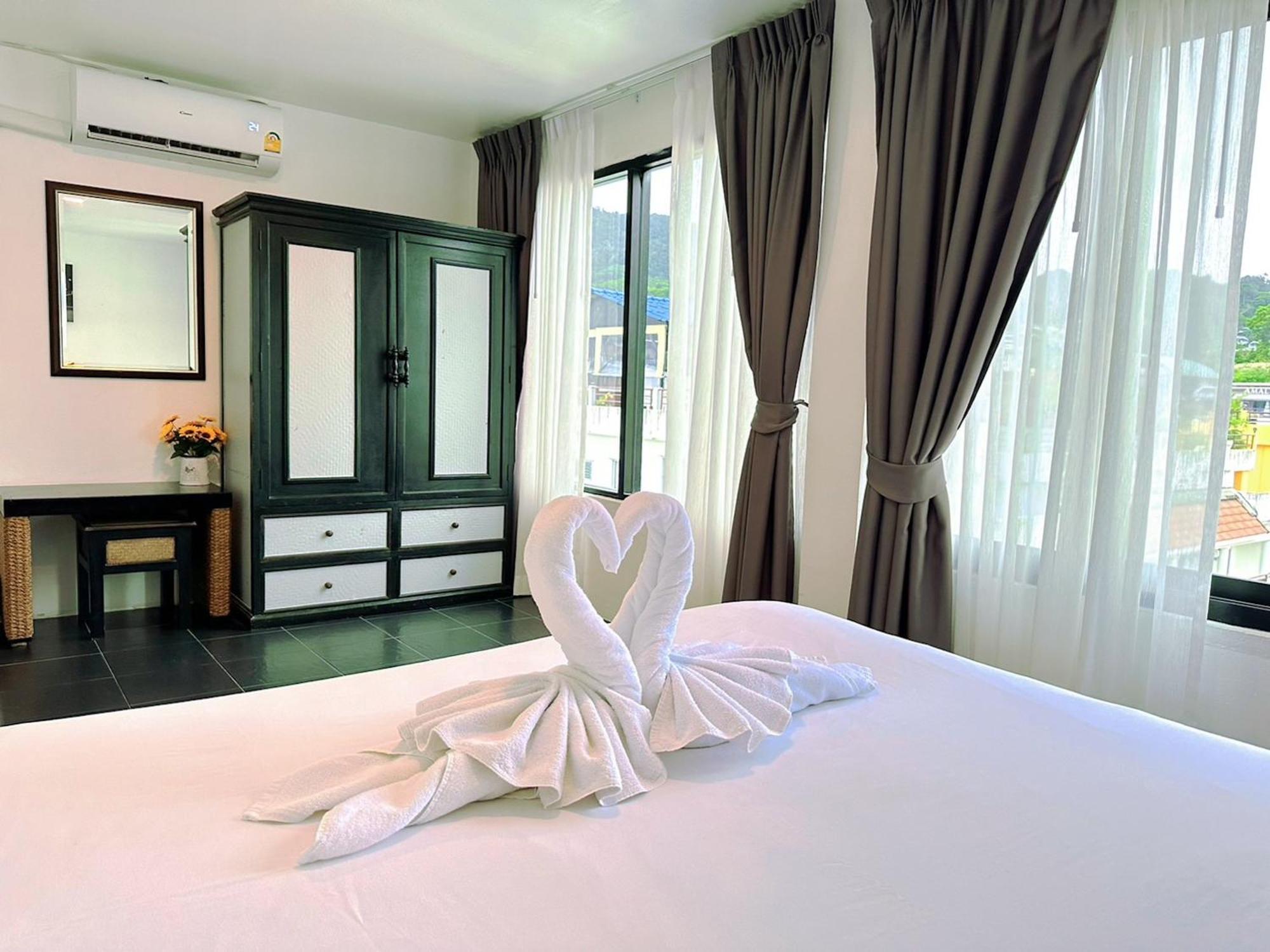 Hotel Baya Phuket Patong Værelse billede