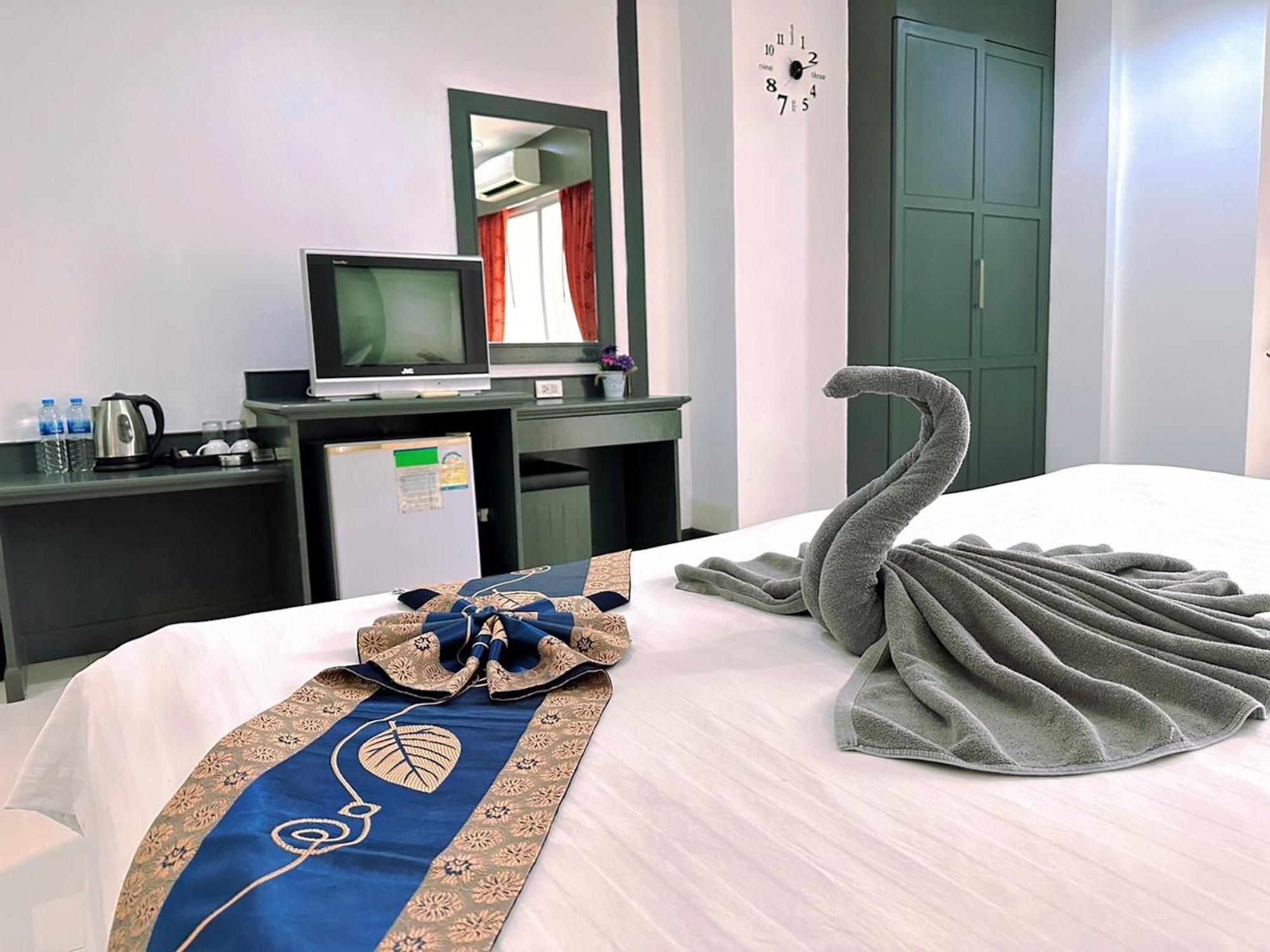 Hotel Baya Phuket Patong Værelse billede