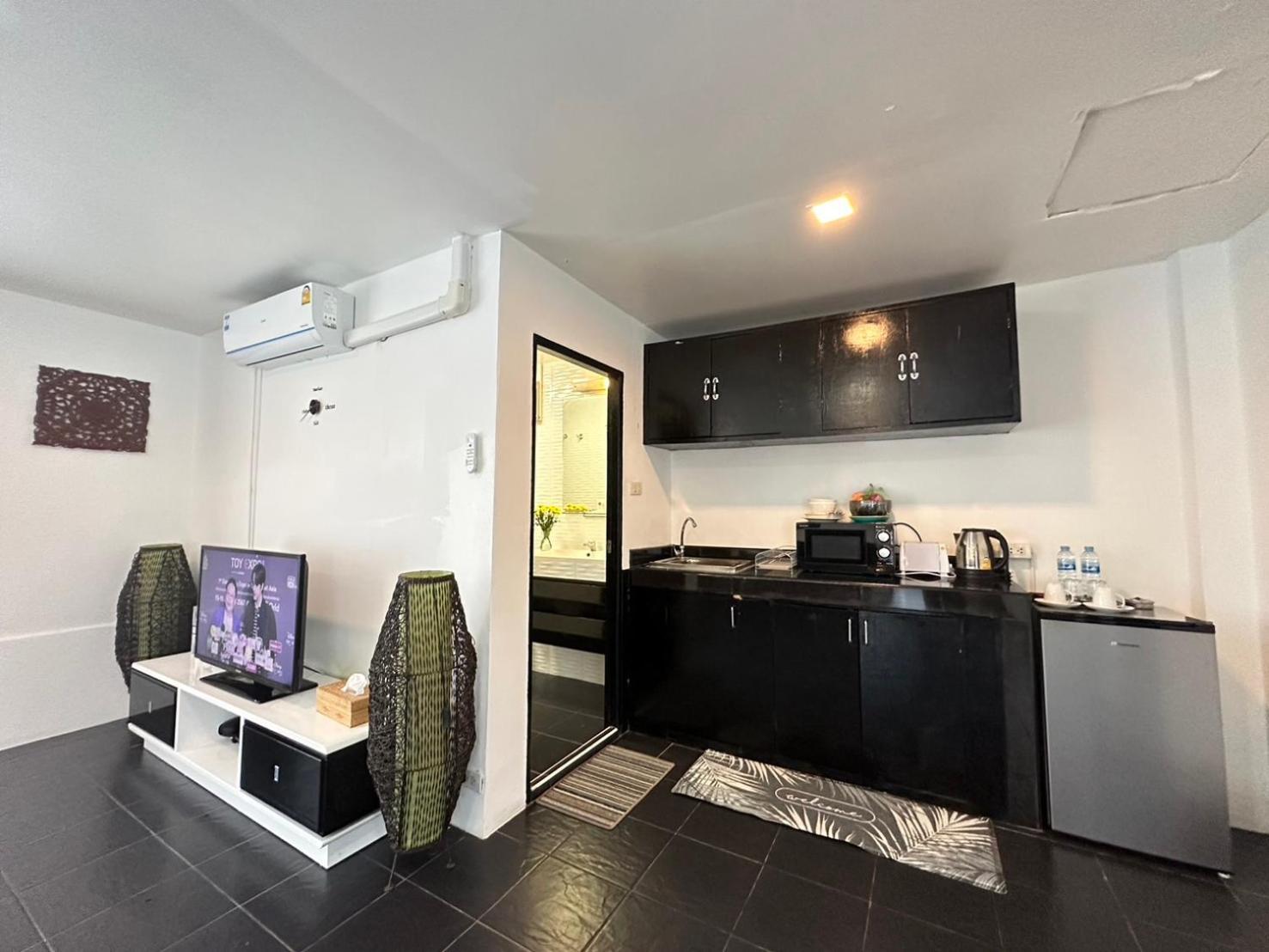 Hotel Baya Phuket Patong Eksteriør billede