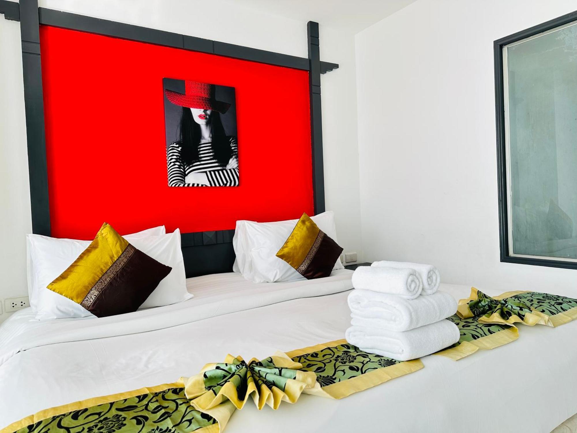 Hotel Baya Phuket Patong Eksteriør billede